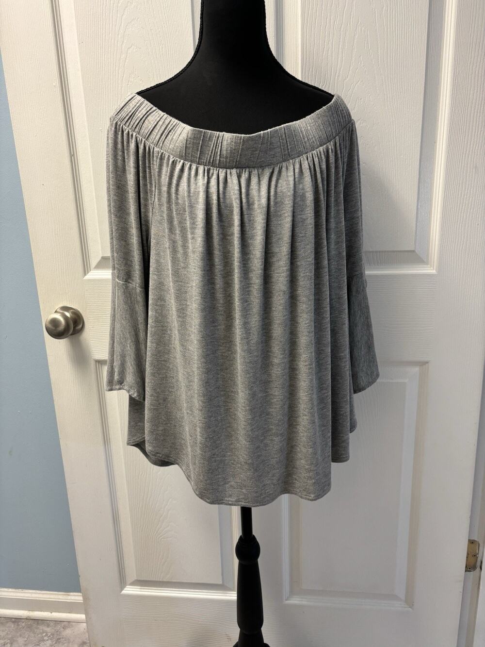 Lane Bryant Off Shoulder Gray Swing Shirt With Bow 18/20